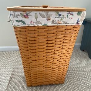 Longaberger Extra Large Hamper: 1999 Hostess only basket